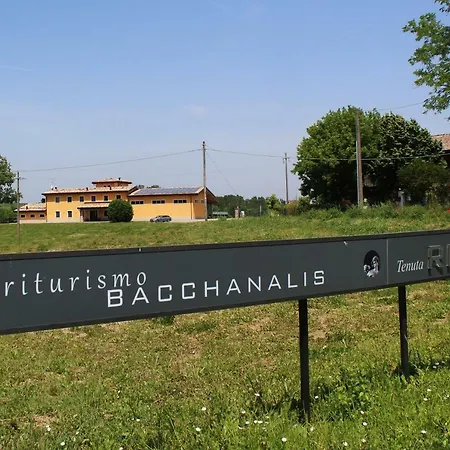 Farm stay Bacchanalis